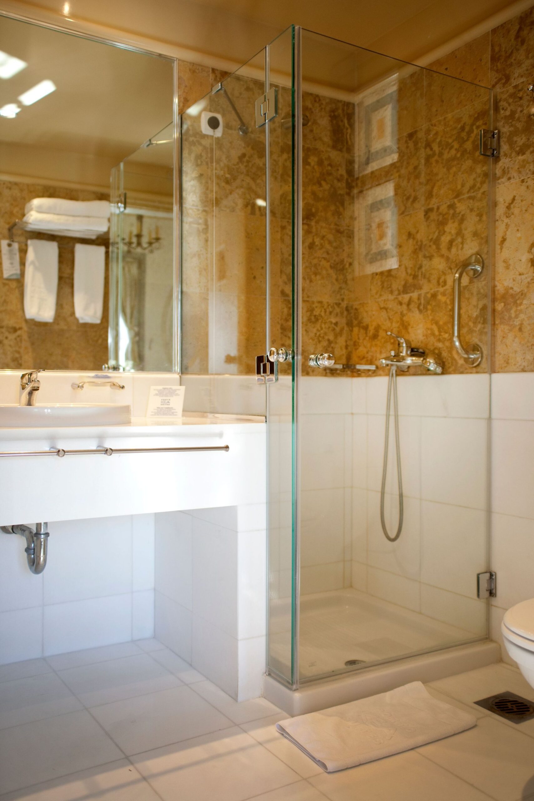 Family Suite with  Garden View