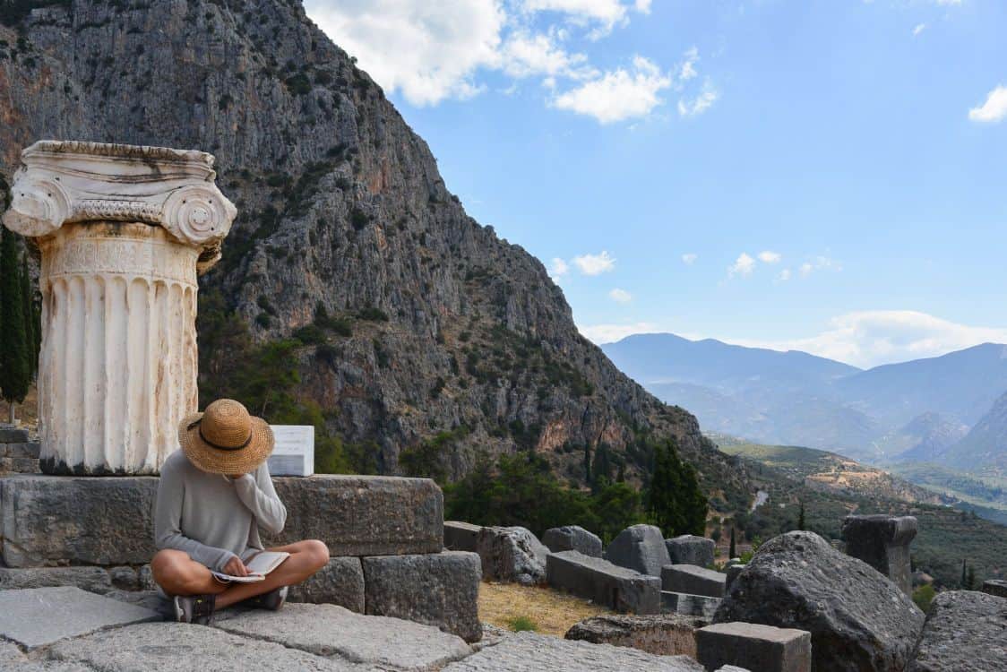 AA (1.5 hours): [Athens] Magnificent Delphi site tour