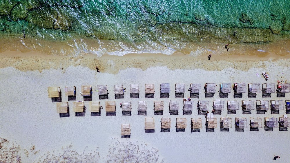 Travel Food People - Tortuga Beach bar, Naxos