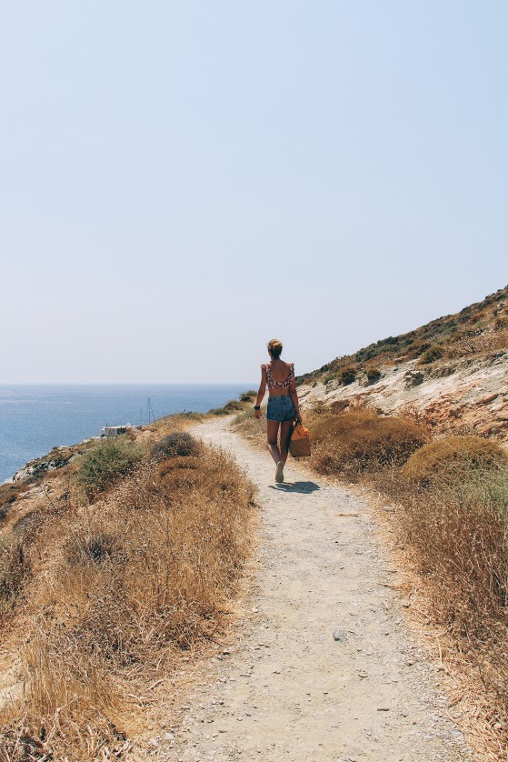 Travel Food People - Agios Nikolaos, Folegandros