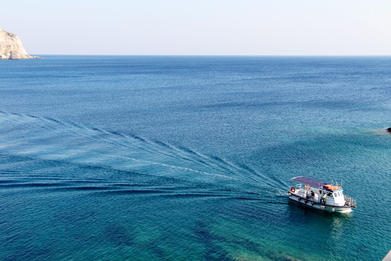 Travel Food People - Agios Nikolaos, Folegandros