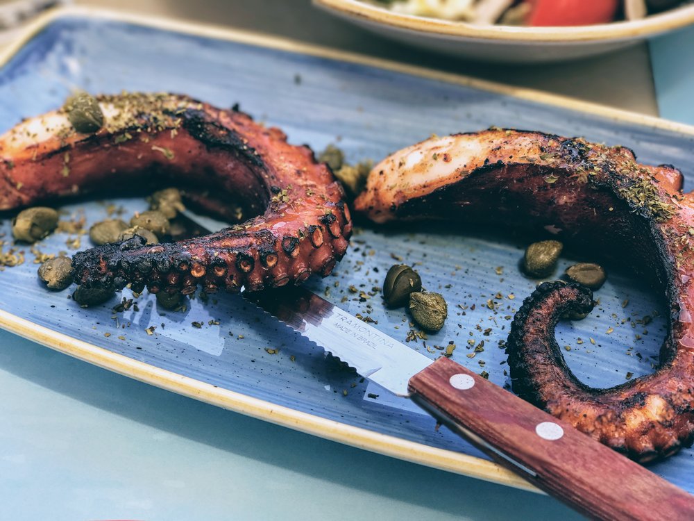 Travel Food People - Medousa, Milos