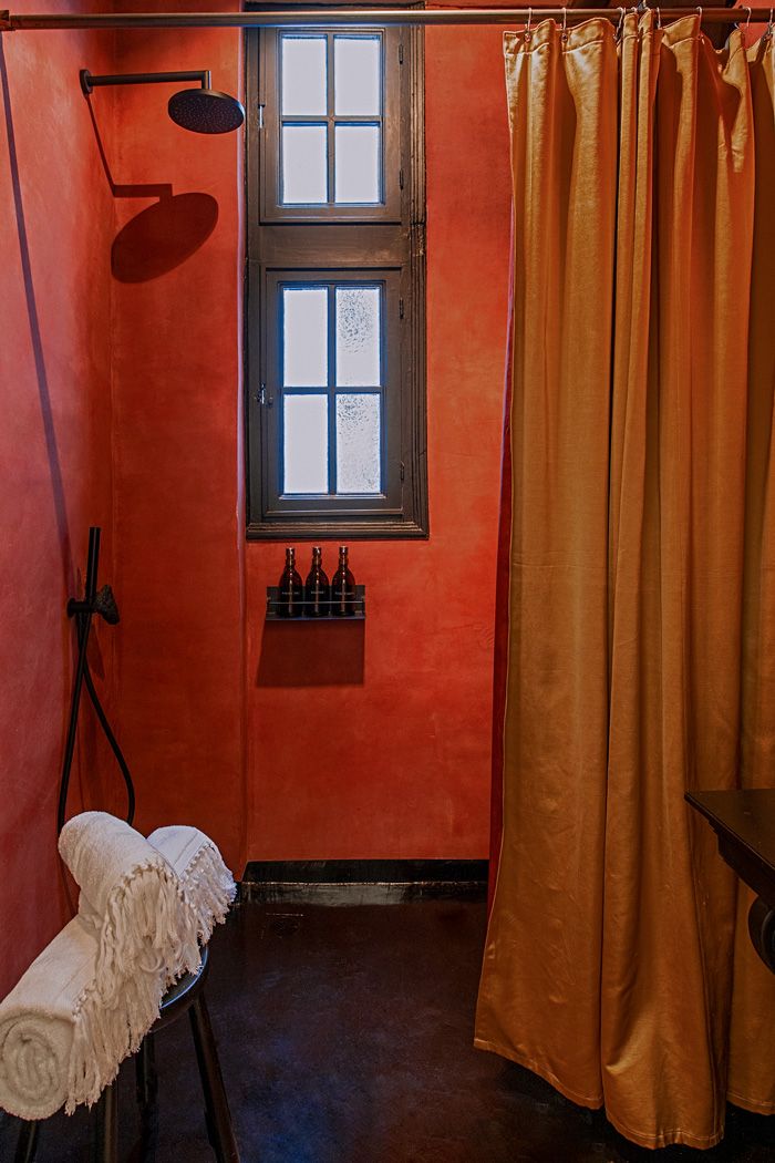 Shila Athens, Athens - La Boheme