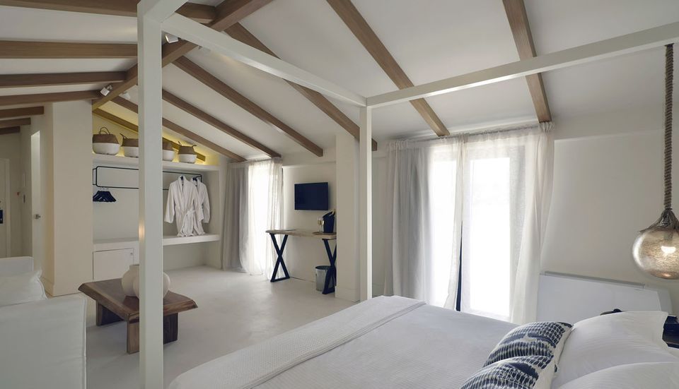 Kefalonia Grand, Kefalonia - Master Suite with Jacuzzi & Sea View