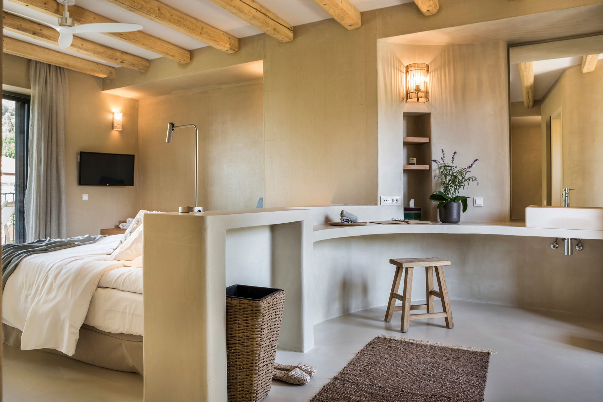F Zeen Retreat Boutique Hotel, Kefalonia - Superior Raw Retreat Side View