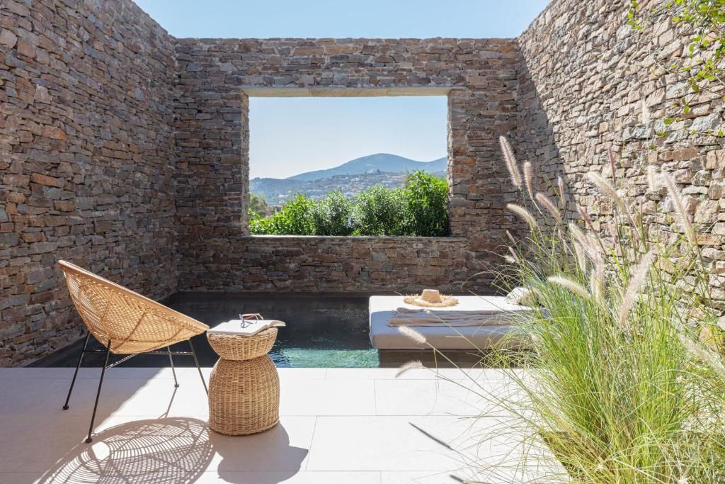 Nisos Hotel & Villas, Sifnos - NISOS The Superior with Private Pool and Garden View
