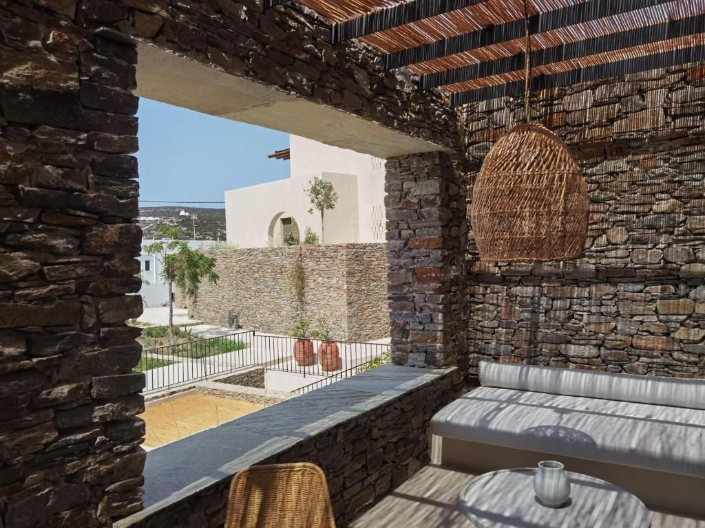 Nisos Hotel & Villas, Sifnos - NISOS The Superior with Private Pool and Garden View