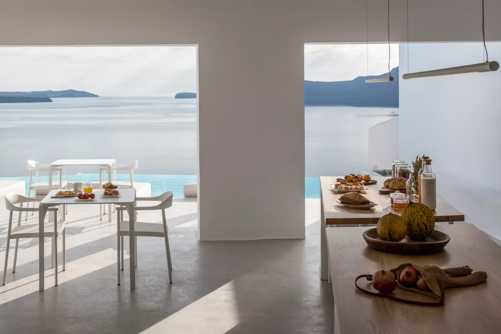 Saint Luxury Suites, Santorini - Breakfast