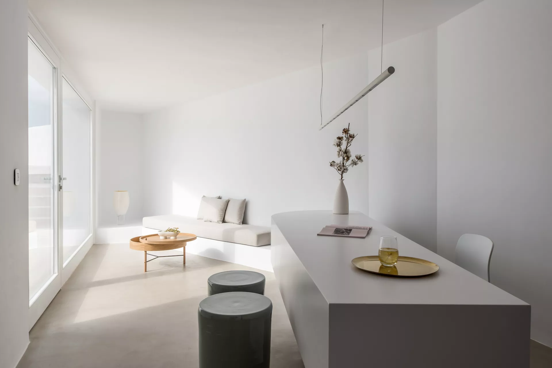 Saint Luxury Suites, Santorini - Interior