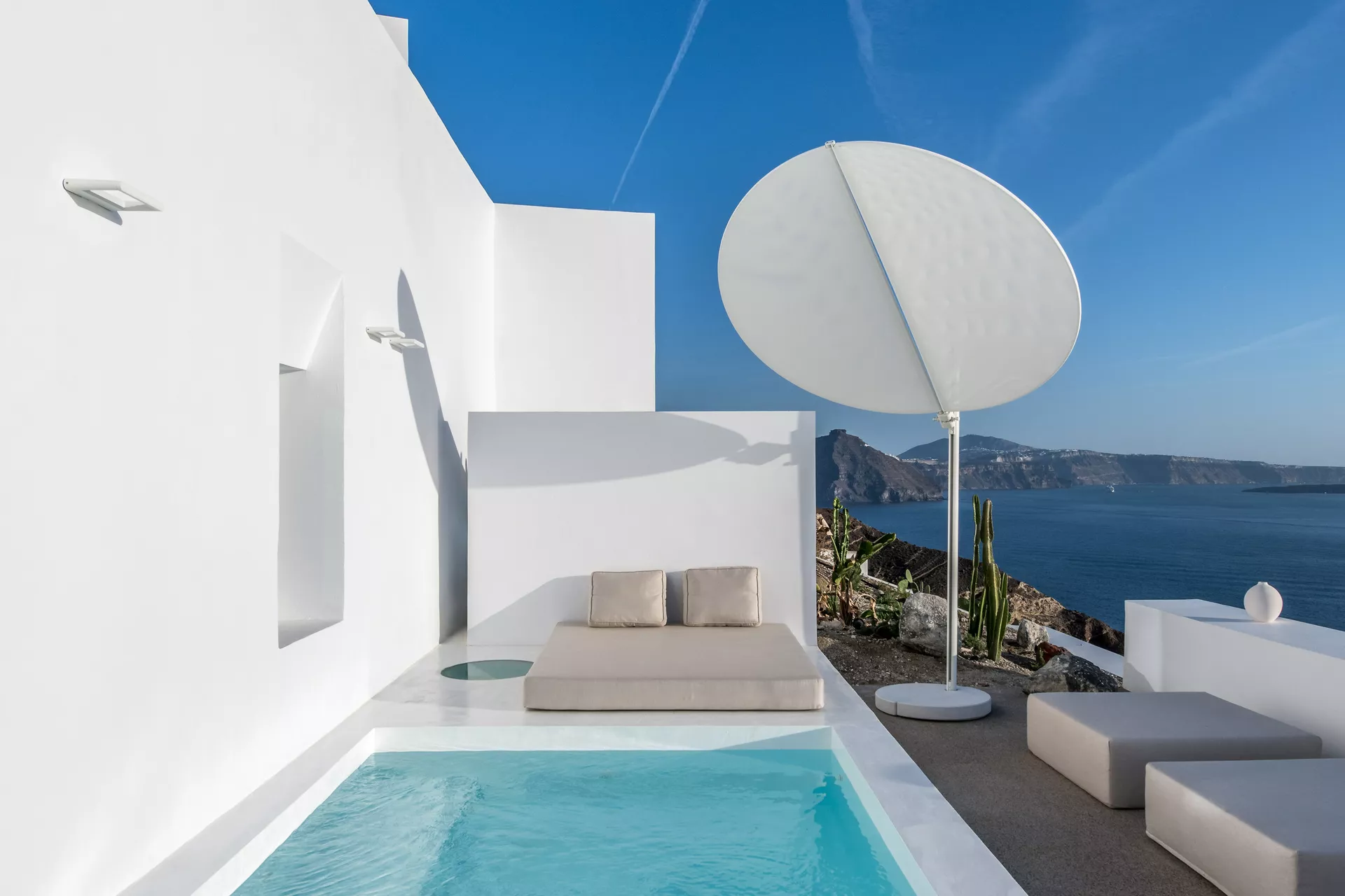 Saint Luxury Suites, Santorini - Private Pool