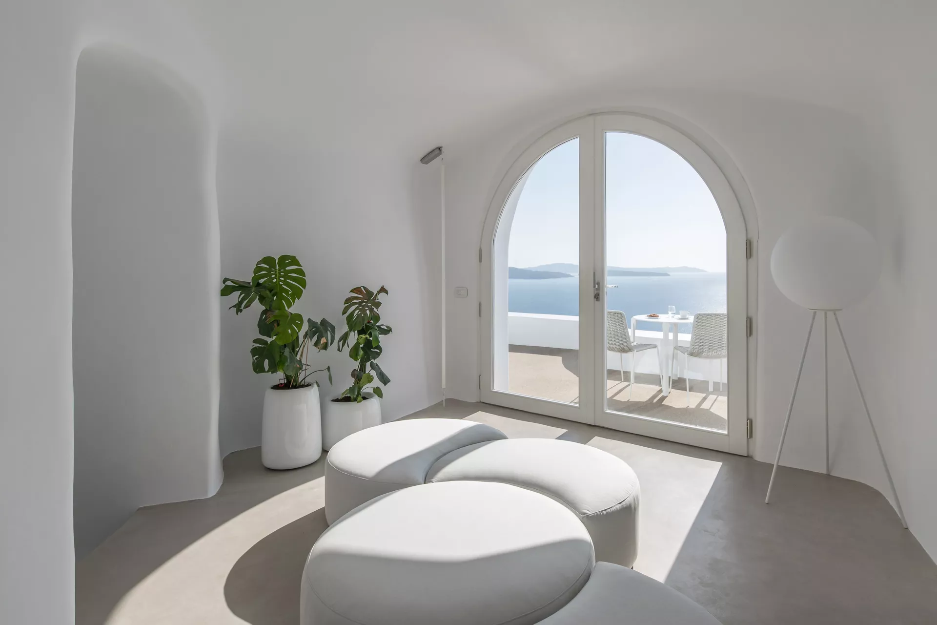 Saint Luxury Suites, Santorini - Interior