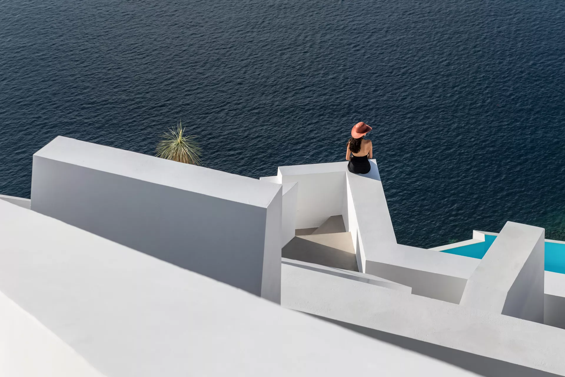 Saint Luxury Suites, Santorini - Exterior