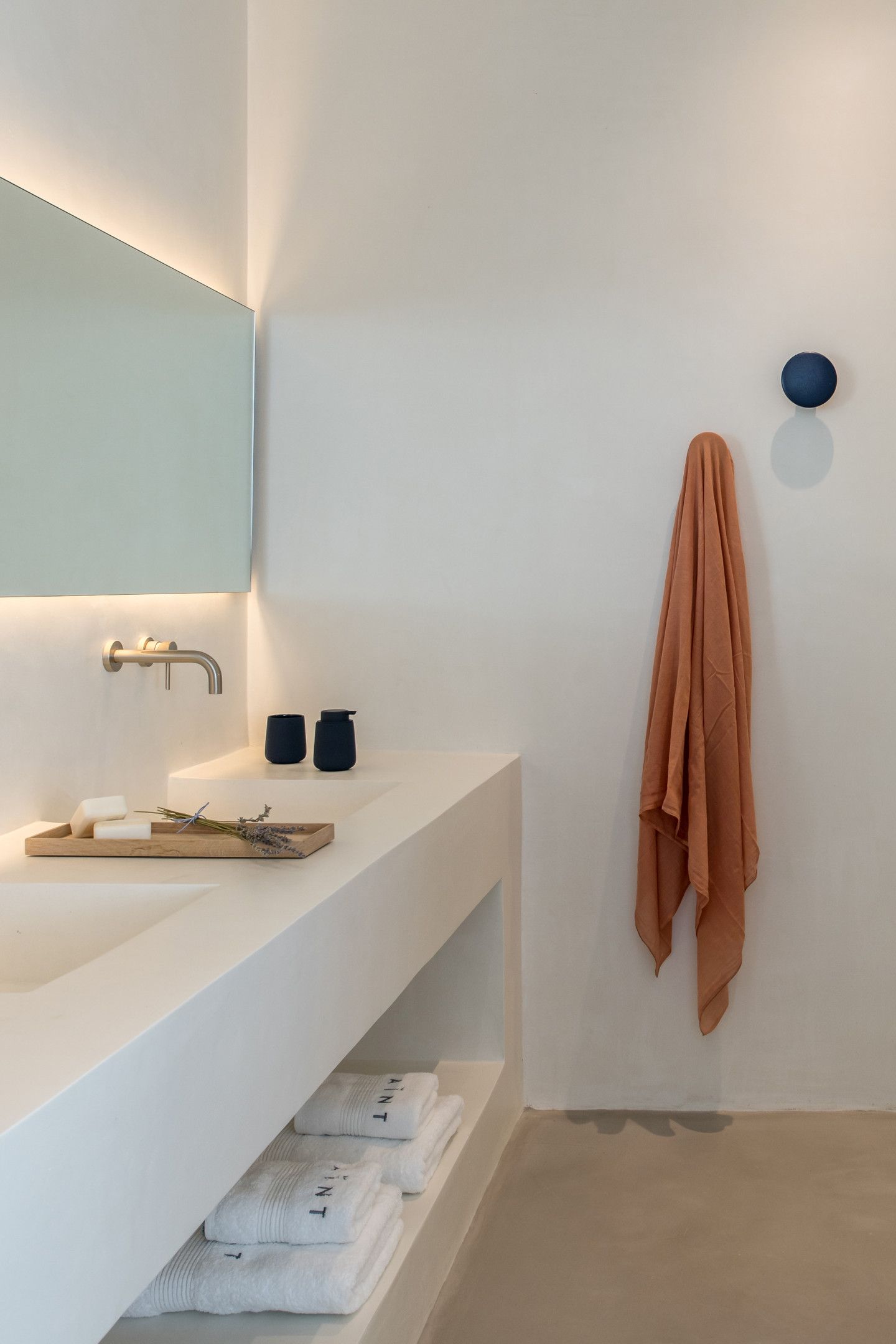 Saint Luxury Suites, Santorini - Mythic Suite with Private Outdoor Plunge Pool