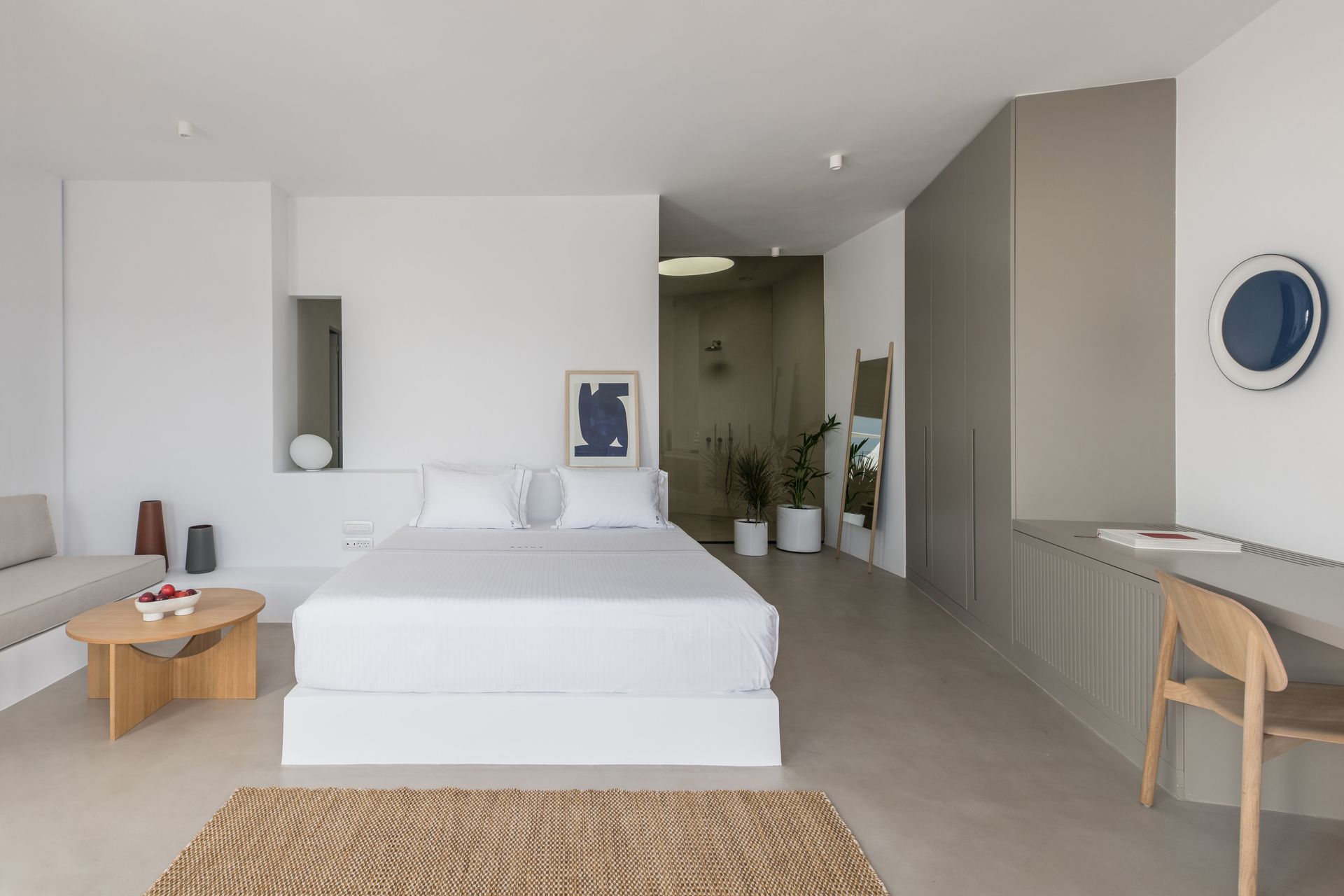 Saint Luxury Suites, Santorini - Epic Suite with Private Outdoor Plunge Pool