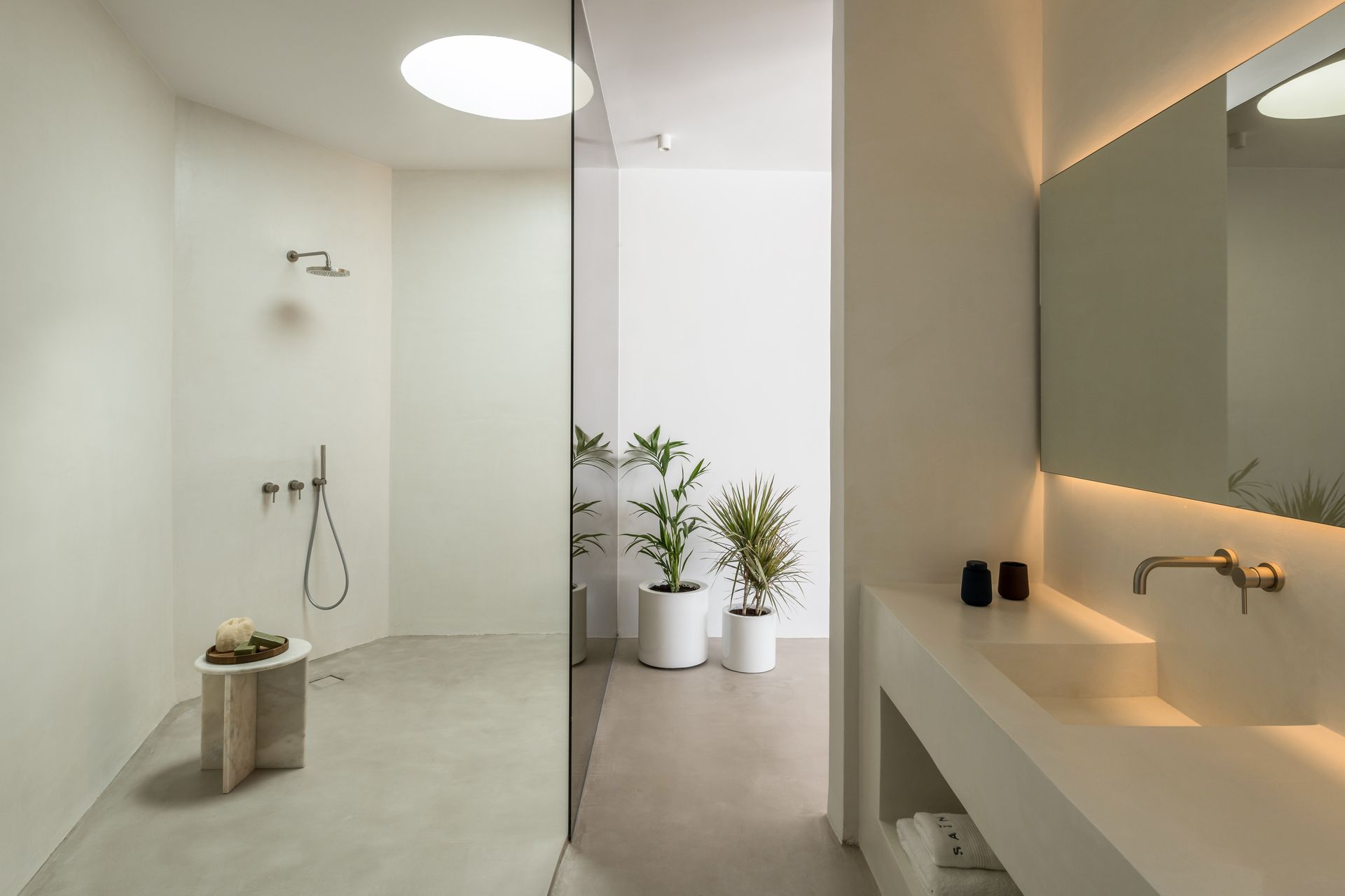 Saint Luxury Suites, Santorini - Epic Suite with Private Outdoor Plunge Pool
