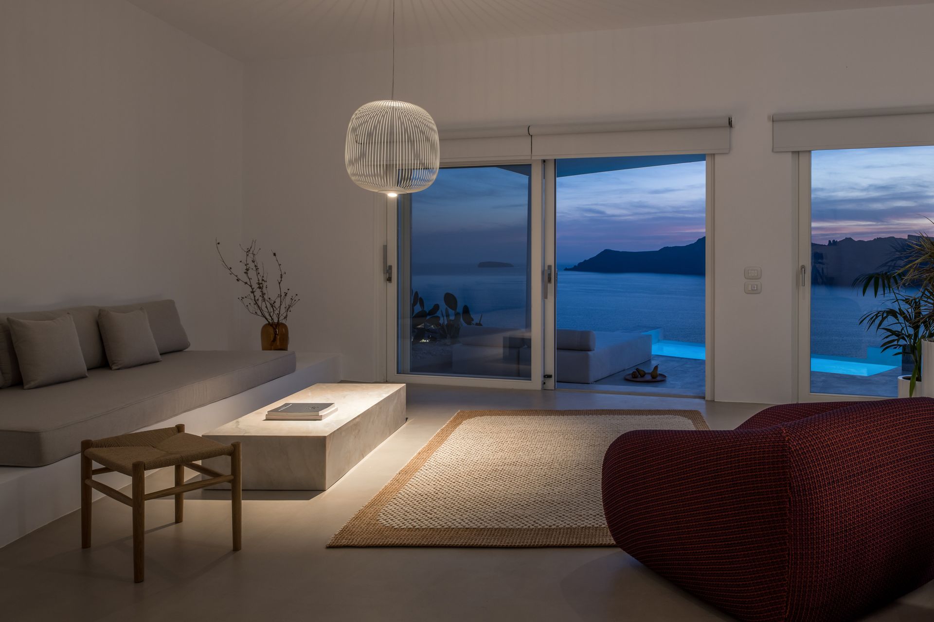 Saint Luxury Suites, Santorini - The Saint Suite with Private Infinity Heated Pool