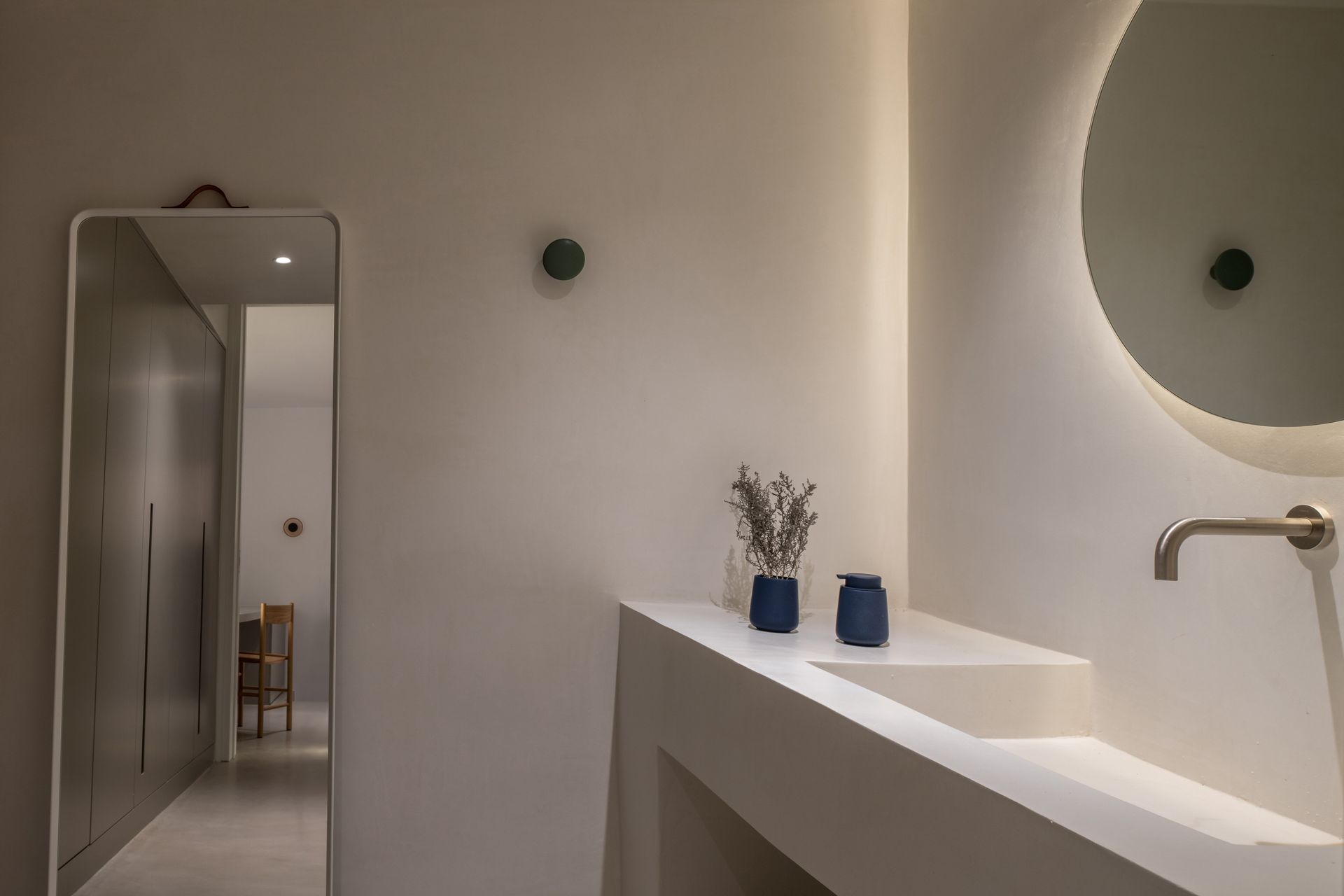 Saint Luxury Suites, Santorini - The Saint Suite with Private Infinity Heated Pool