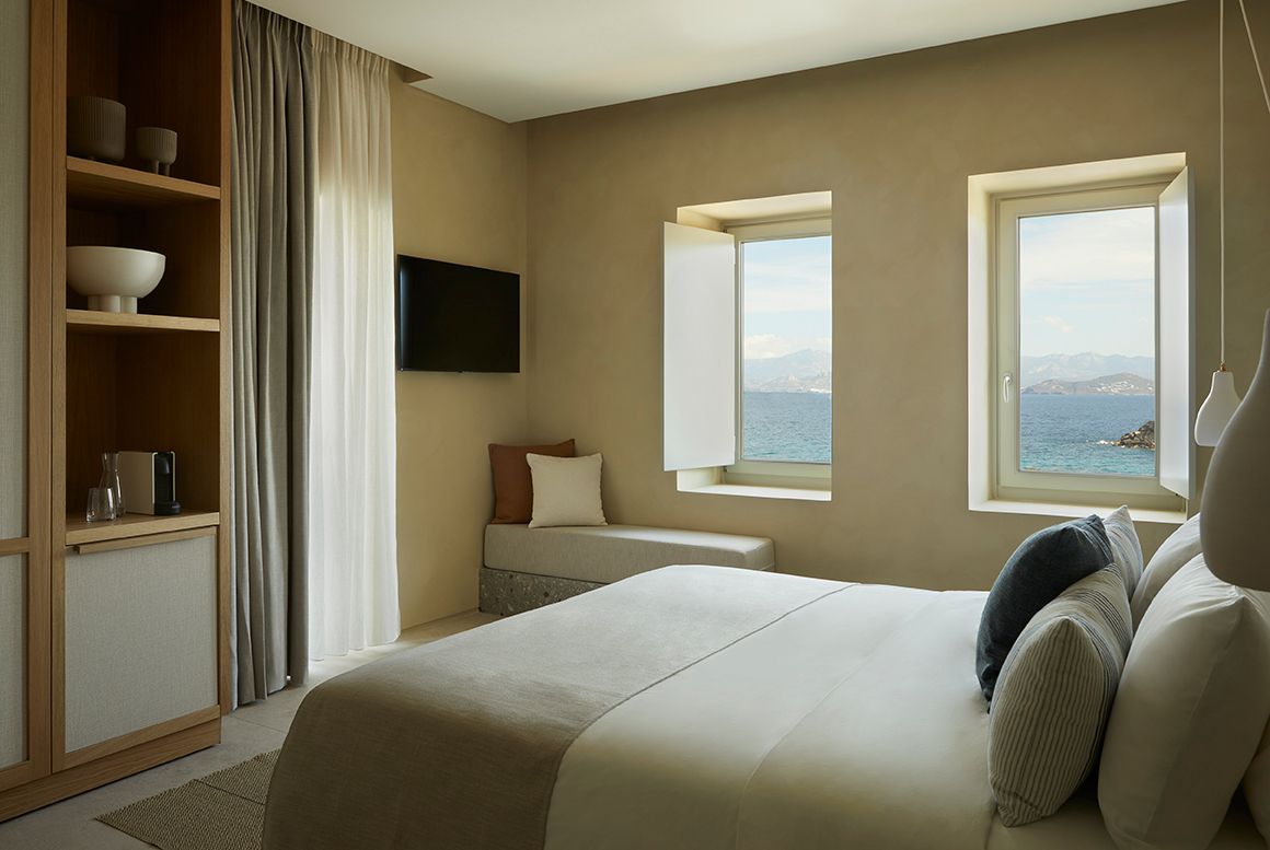 Parocks Luxury Hotel & Spa, Paros - Comfort Sea View Room Open Air Jacuzzi