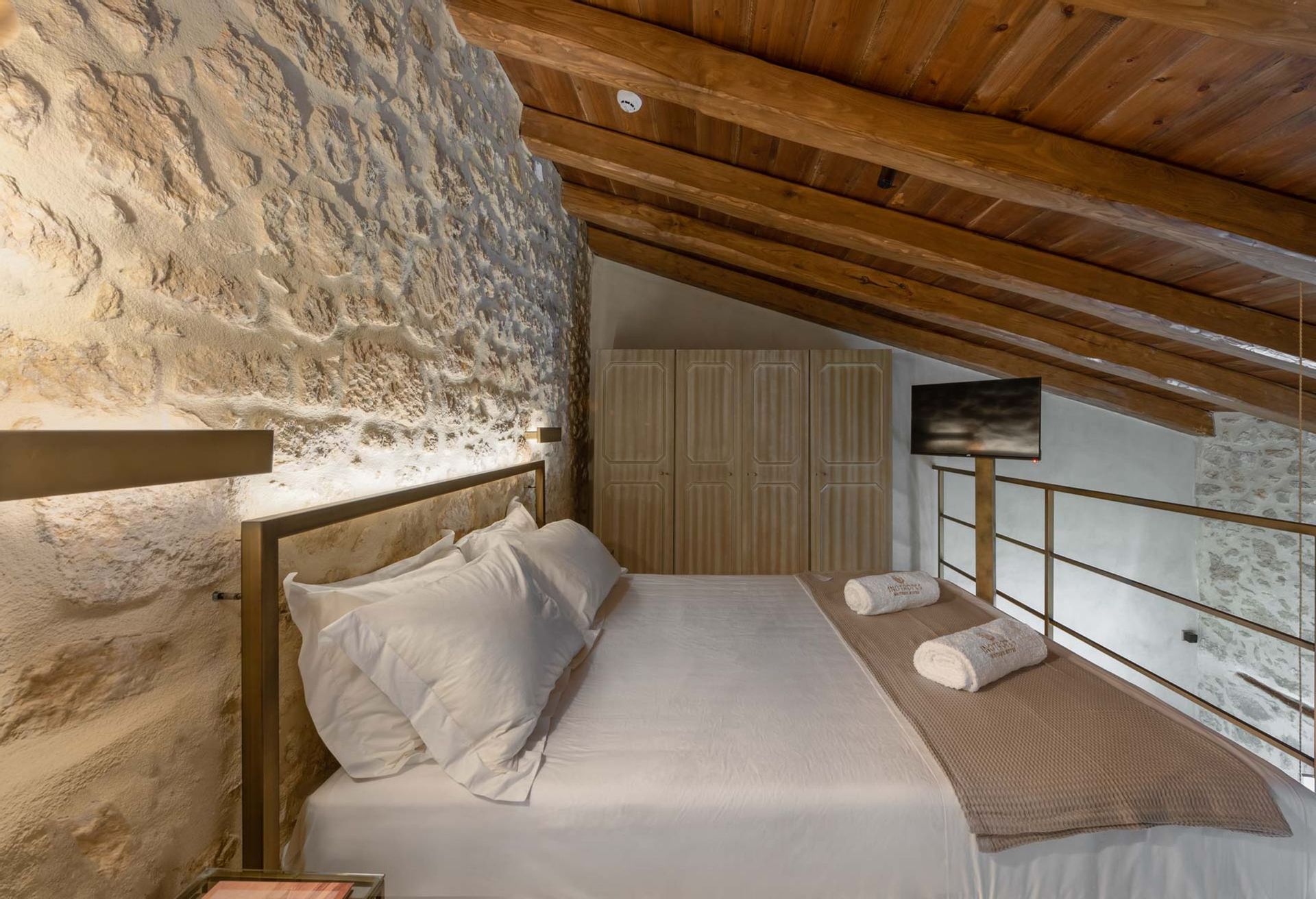 Inotropes Boutique Hotel, Crete - Junior Suite Elais
