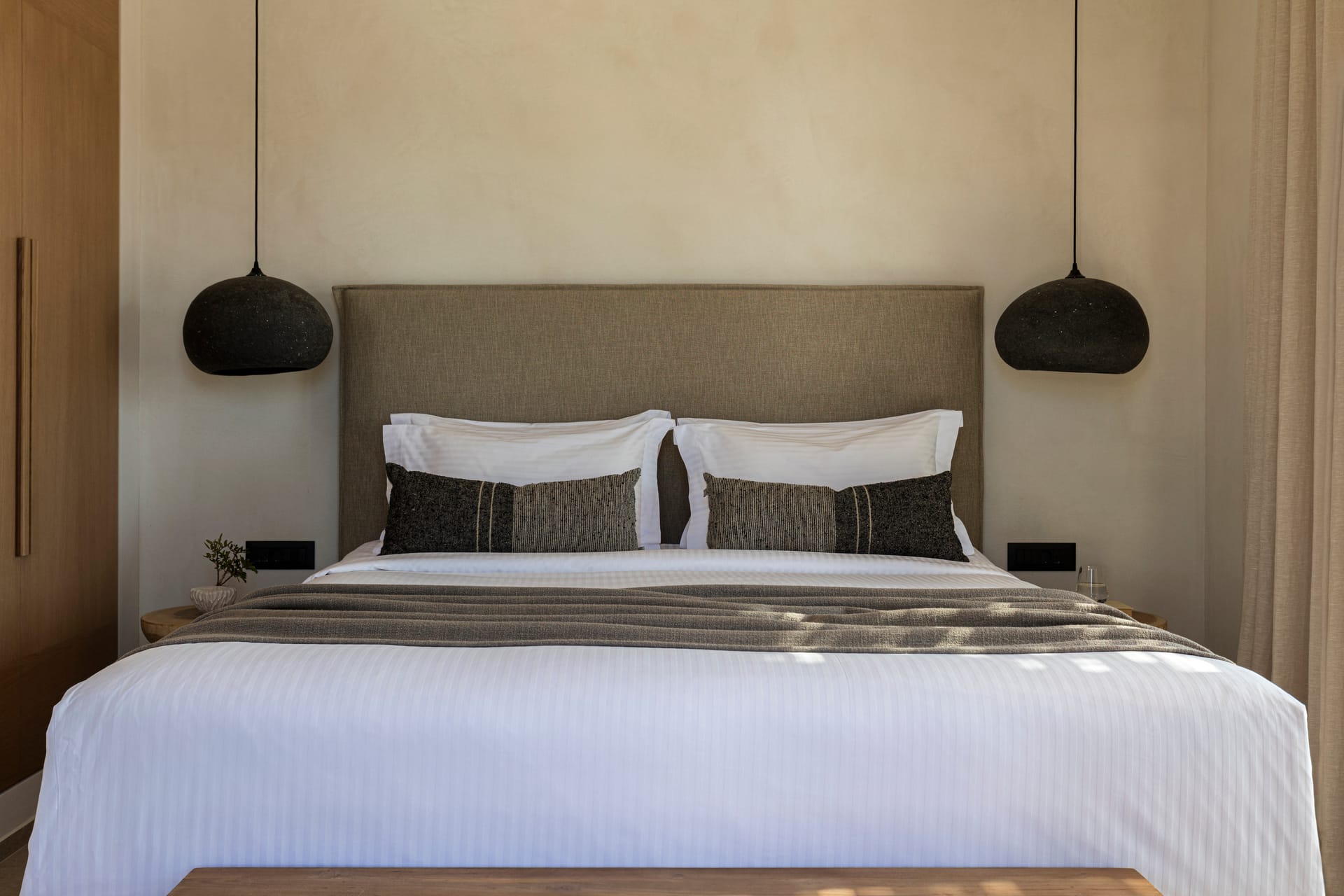 Phos, Milos - Rooms