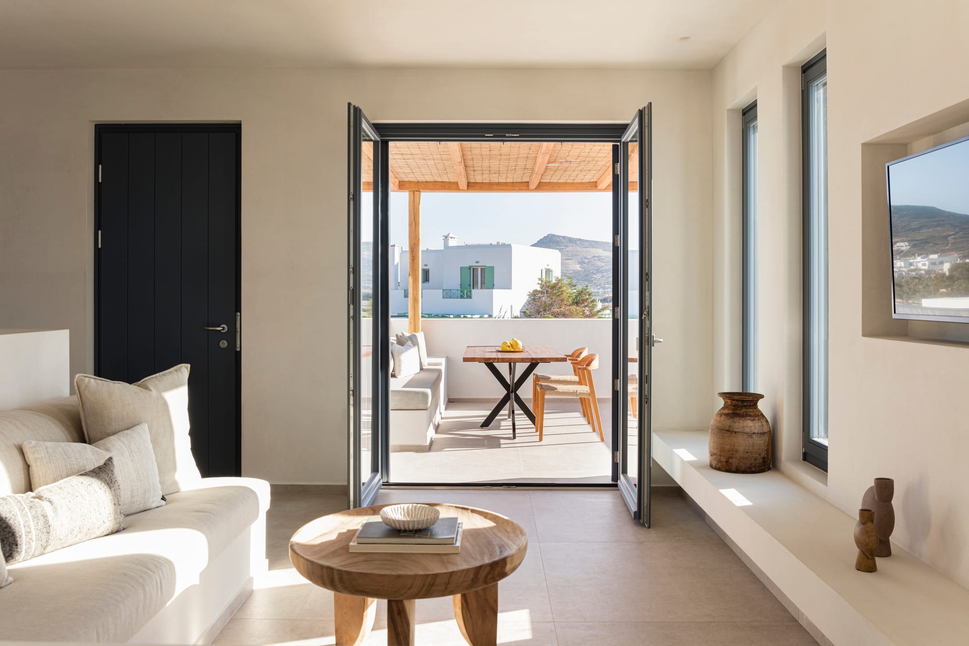 Phos, Milos - House of Light with Private Pool