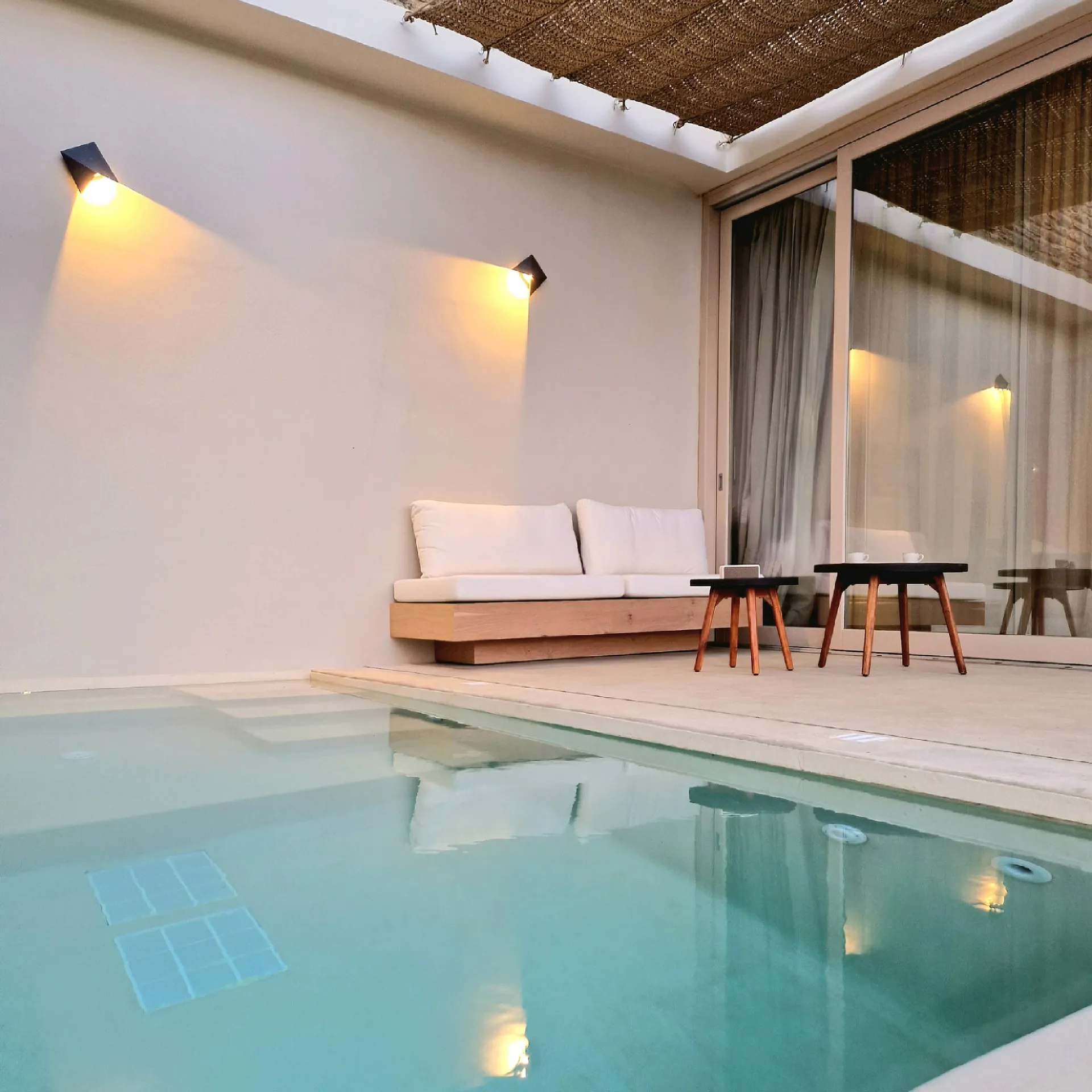 Ivy's Natural Resort, Ame - Travel Food People