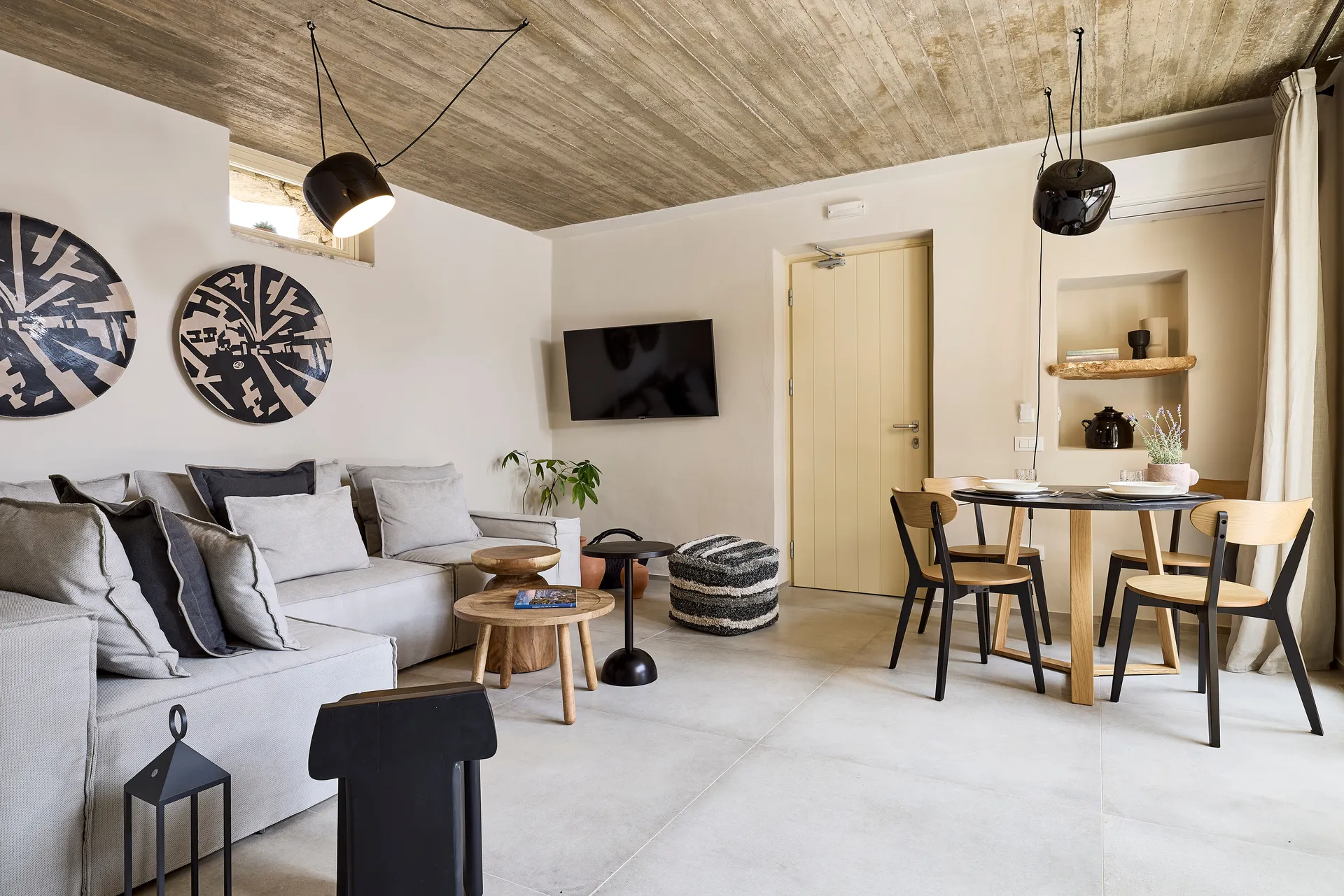 Apsila Pool Suites, Sifnos - Travel Food People