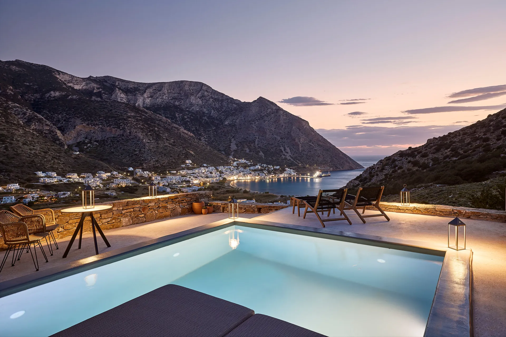 Apsila Pool Suites, Sifnos - Travel Food People