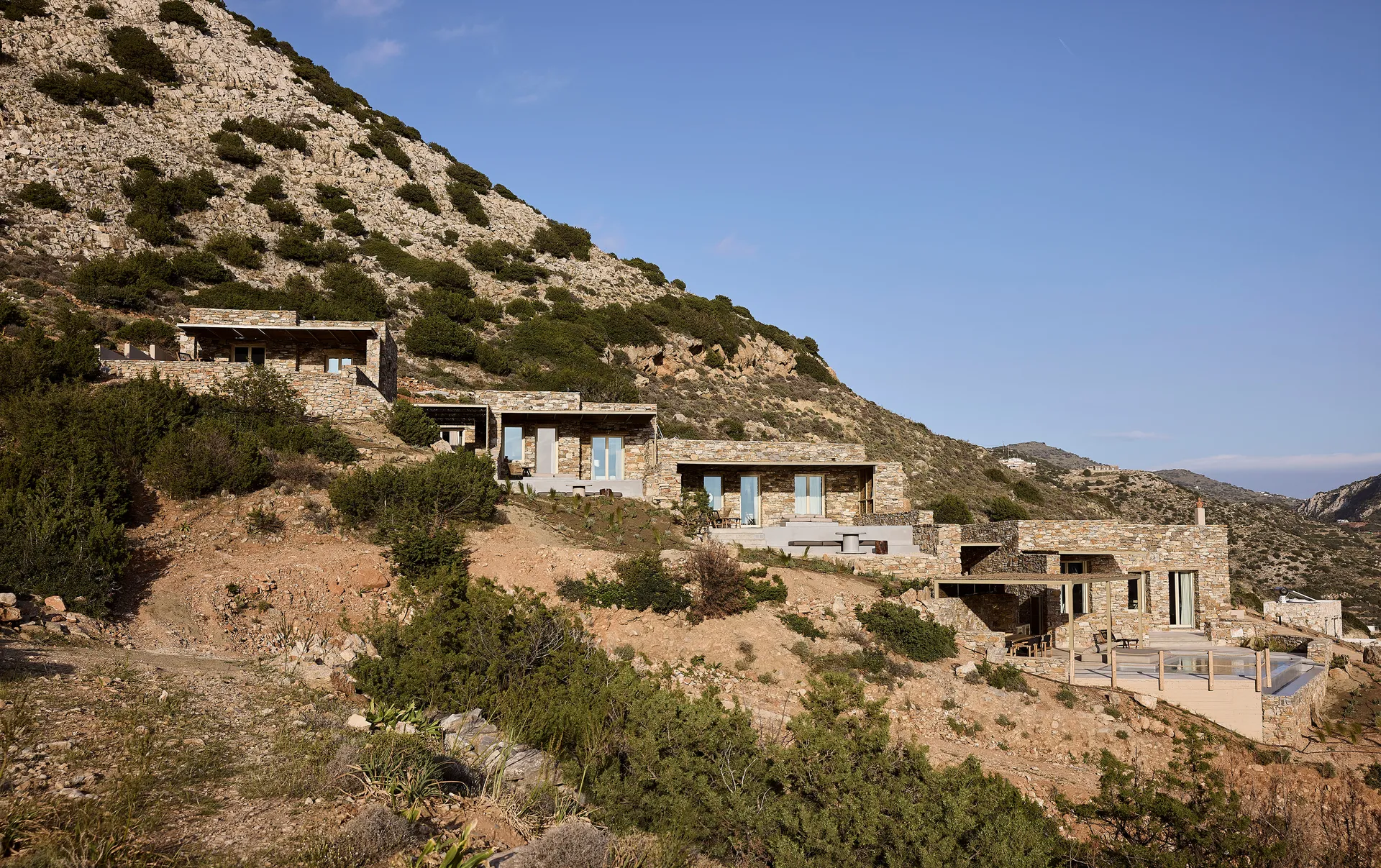 Apsila Pool Suites, Sifnos - Travel Food People