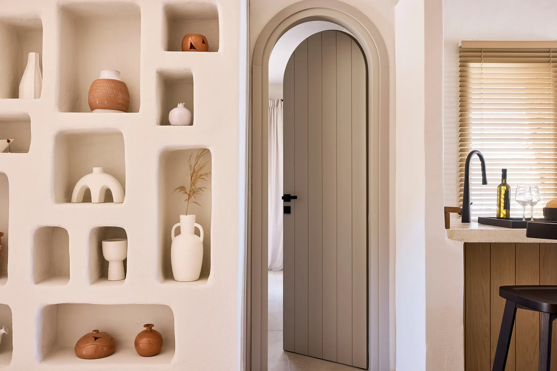 Apsila Pool Suites, Sifnos - Travel Food People