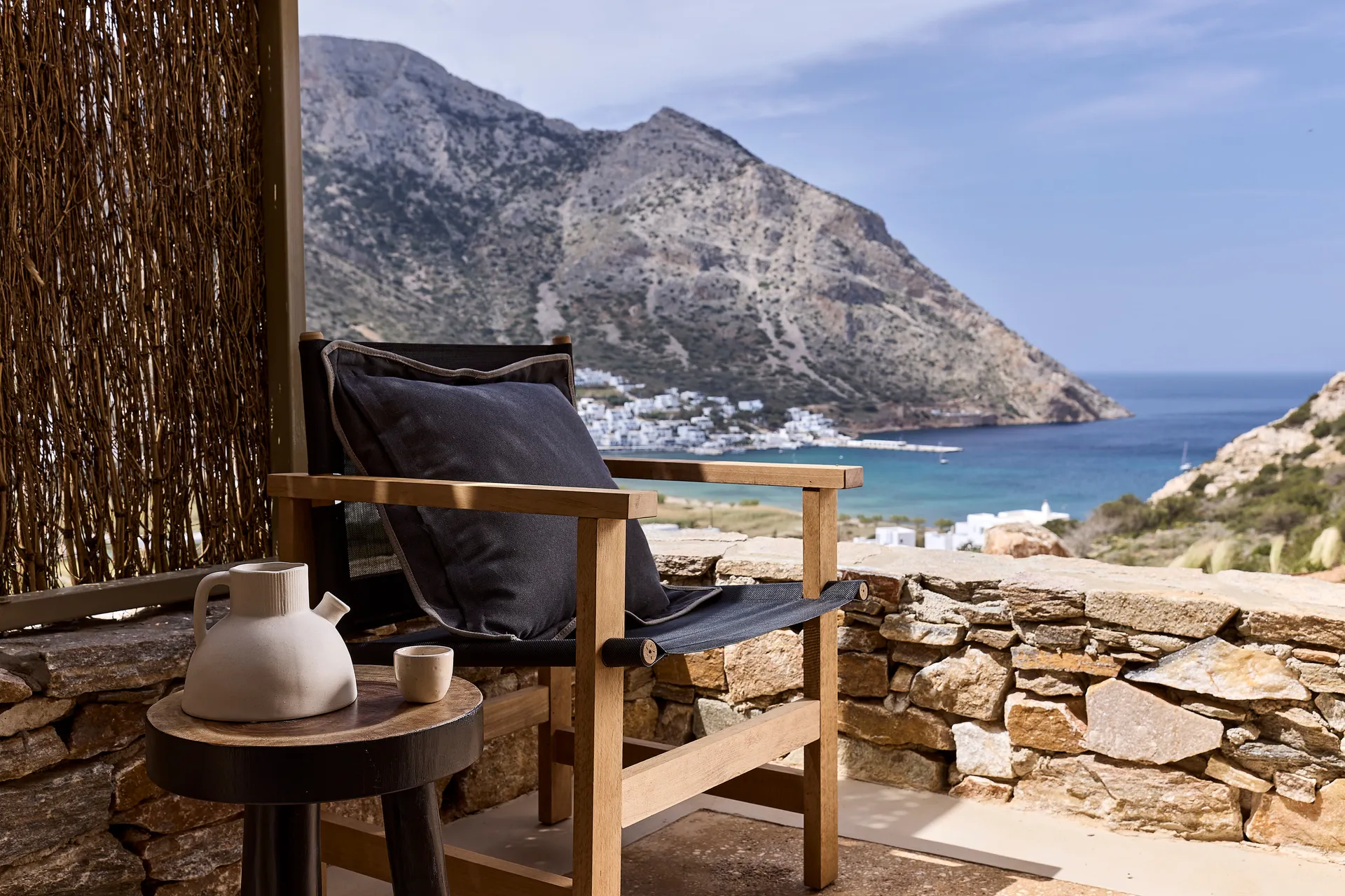Apsila Pool Suites, Sifnos - Travel Food People