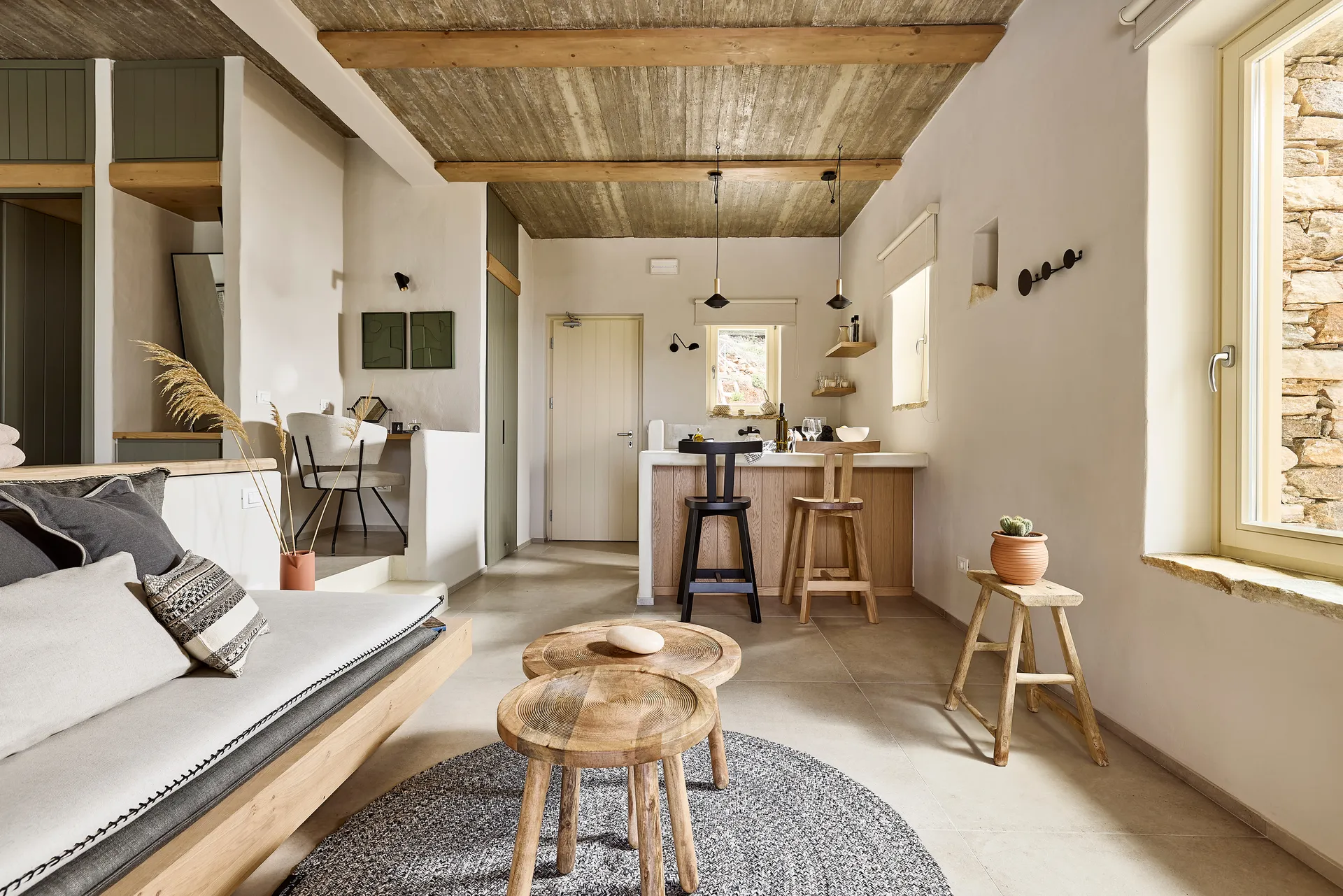 Apsila Pool Suites, Sifnos - Travel Food People