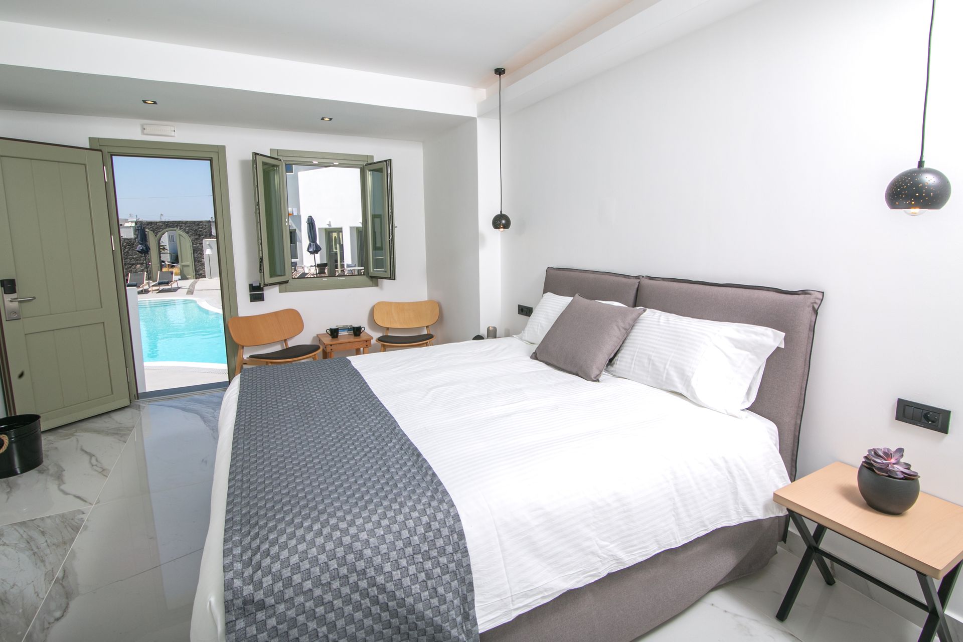 Superior Suite with Pool View