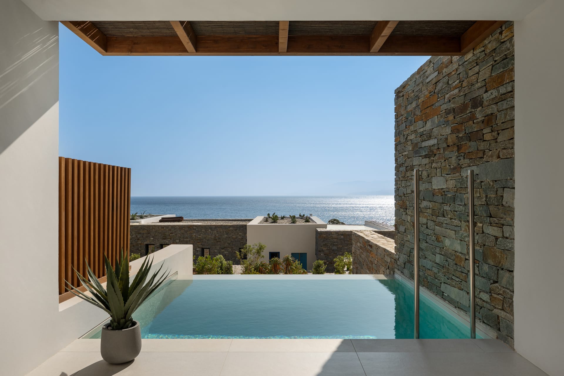 Junior Suite With Private Pool & Sea View